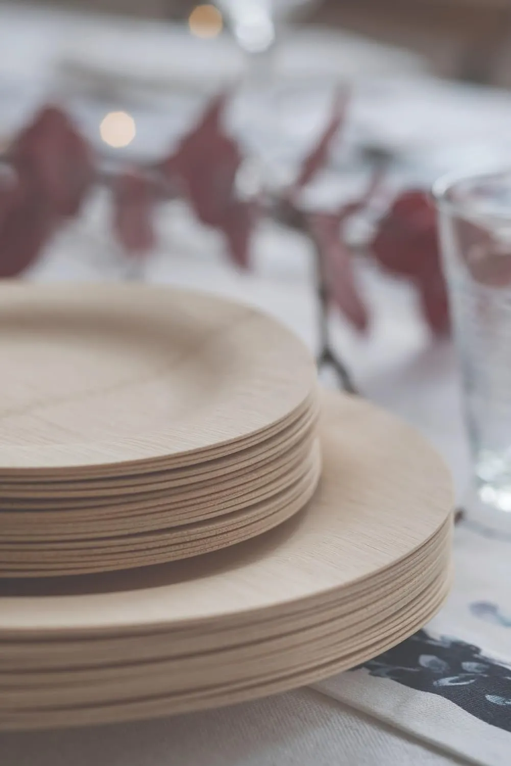 Bambu Pack of 25-11 Inch Round 100% Bamboo Plates – Premium Disposable Dinnerware | Elegant, Biodegradable Veneerware Natural Tableware for Weddings, Parties, Entertaining & Special Occasions