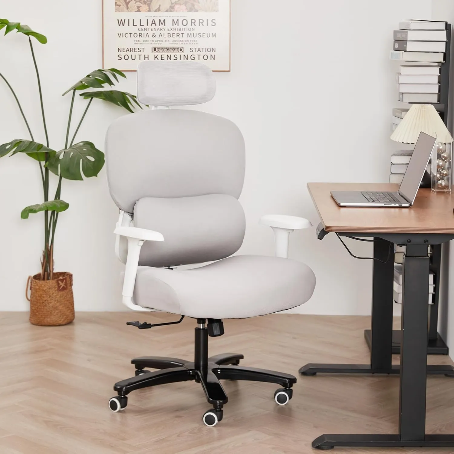 Big and Tall Office Chair 500lbs, Ergonomic High Back Desk Chair with 3D Flip-Up Armrests, Adjustable Headrest & Lumbar Support, Mesh Reclining Chair for Home Office (White)
