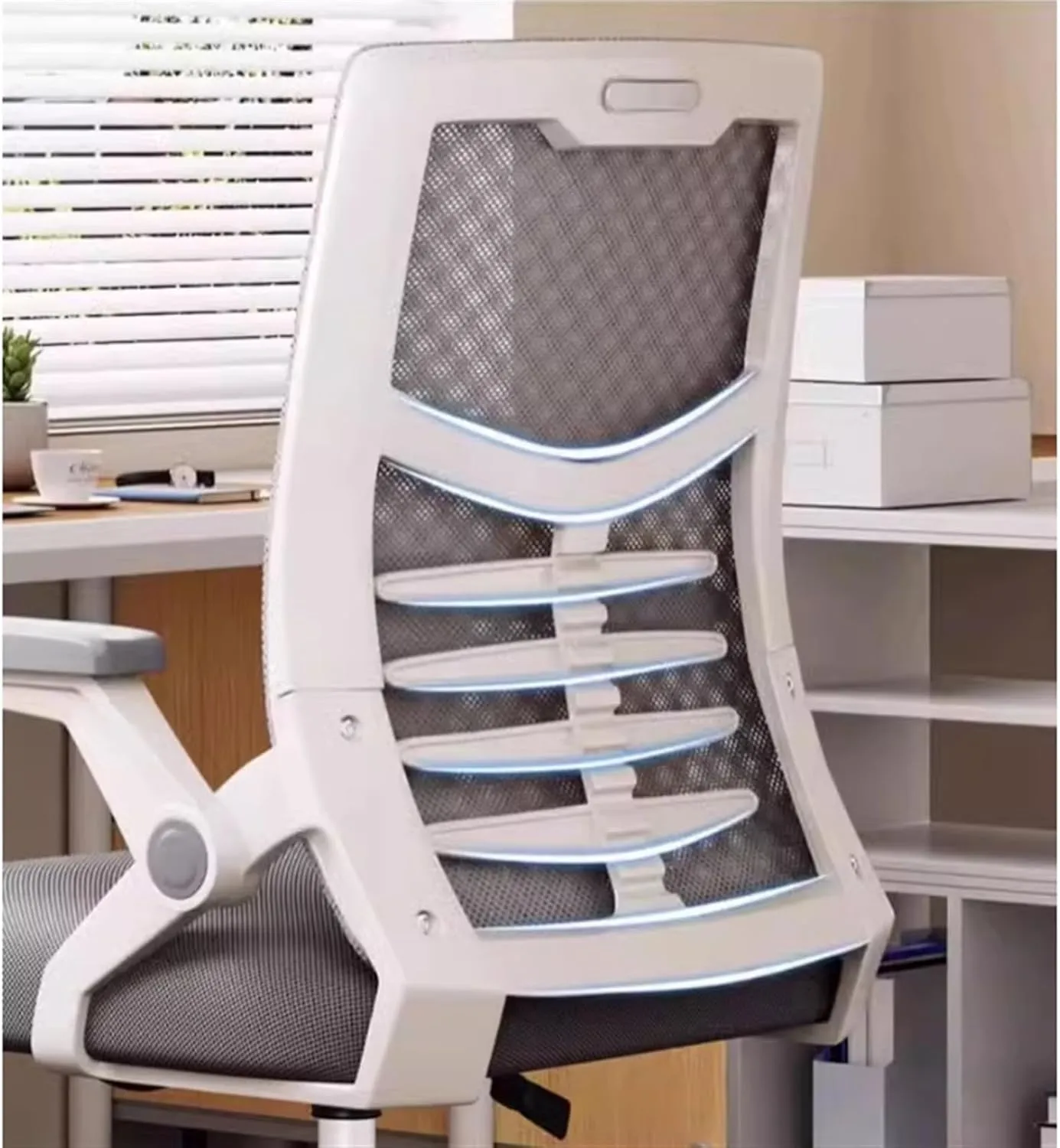 Classic High Back Computer Chair Home Study Desk Chair Breathable Mesh Ergonomic Stool Office Chair Commercial Conference Chair Desk Task Chair(Black)