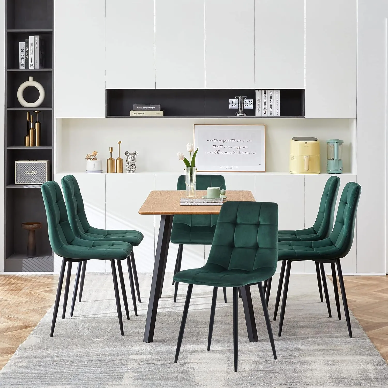 Comfortable Dining Room Chair Set of 6,Easy Assemble Living Room Chair Elegant Velvet Make Up Chair with Stable Metal Legs for Vanity,Dining Room
