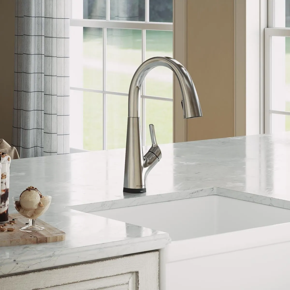 Elkay Avado Single Hole 2-in-1 Kitchen Faucet with Filtered Drinking Water