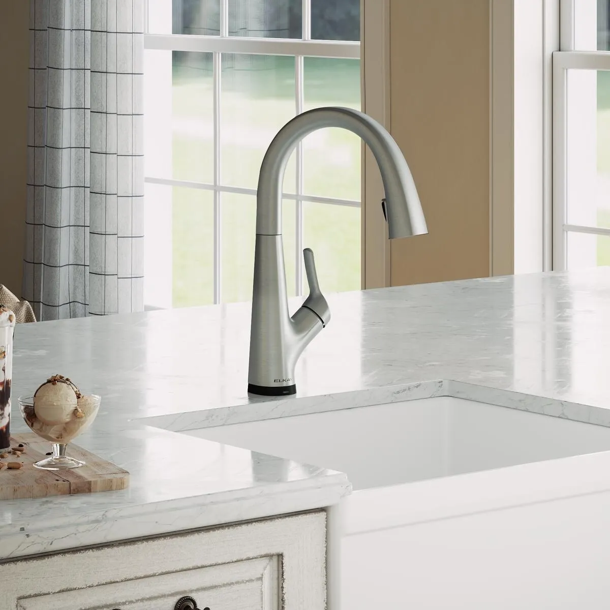 Elkay Avado Single Hole 2-in-1 Kitchen Faucet with Filtered Drinking Water