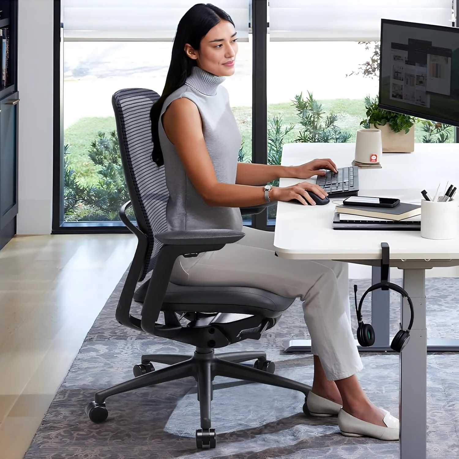Ergonomic Office Chair, High Back Mesh Desk Chair with Adjustable Lumbar Support, Reclining Backrest, 4D Armrests, Breathable Mesh, Comfortable Computer Chair for Home Office, Work,Study