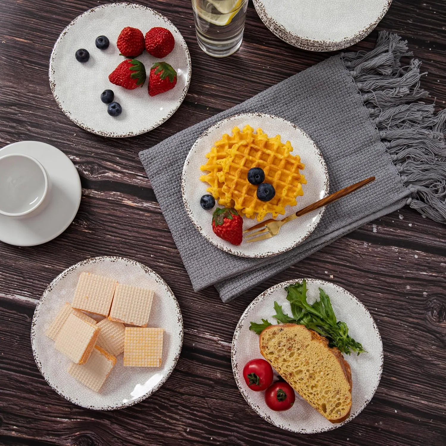 Farmhouse Melamine 6 Inch Appetizer plate, Small Serving Dinnerware/Snack/Party/Kitchen/Dinner/Dessert Plates, Set of 8, White