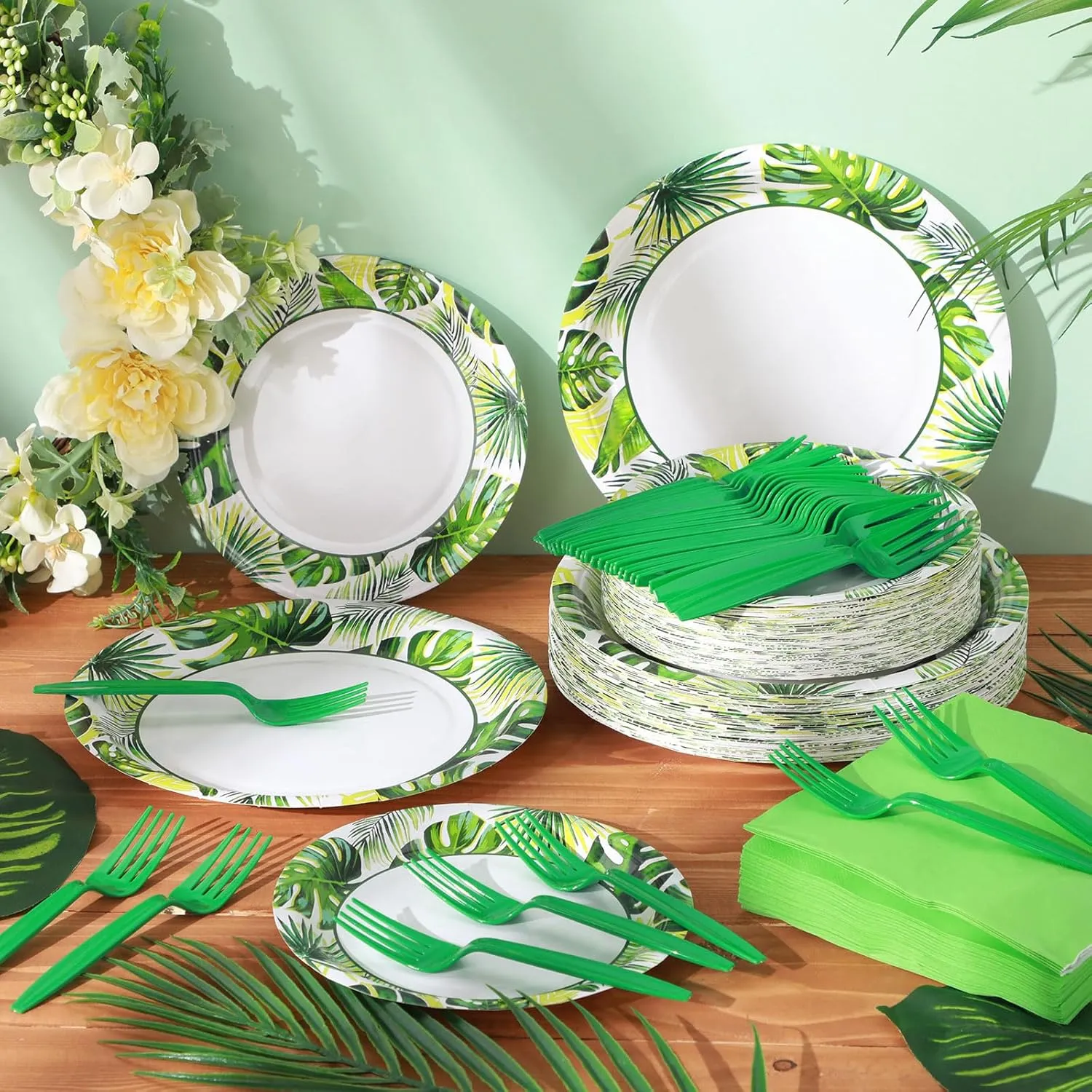 Havawish 240 Pcs Summer Hawaii Paper Tableware Napkins Beach Party Supplies 9'' Disposable Plates 7'' Paper Snack Plates for Kids Birthday Beach Party Decorations, Serves 60(Green,Tropics)