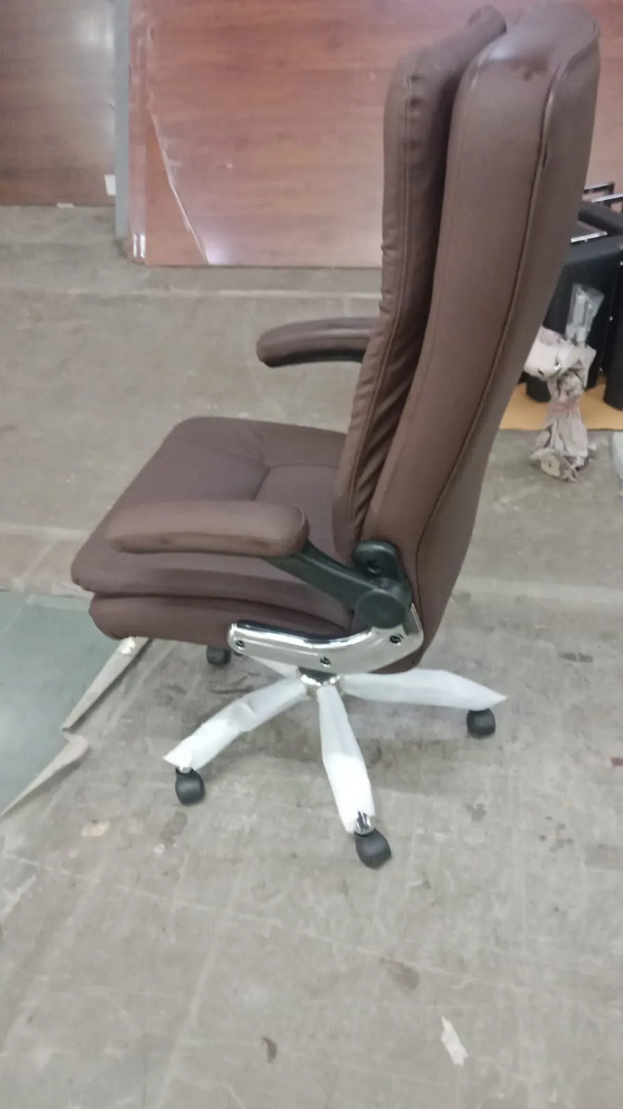 High Back Office Chair Leatherette with armrest