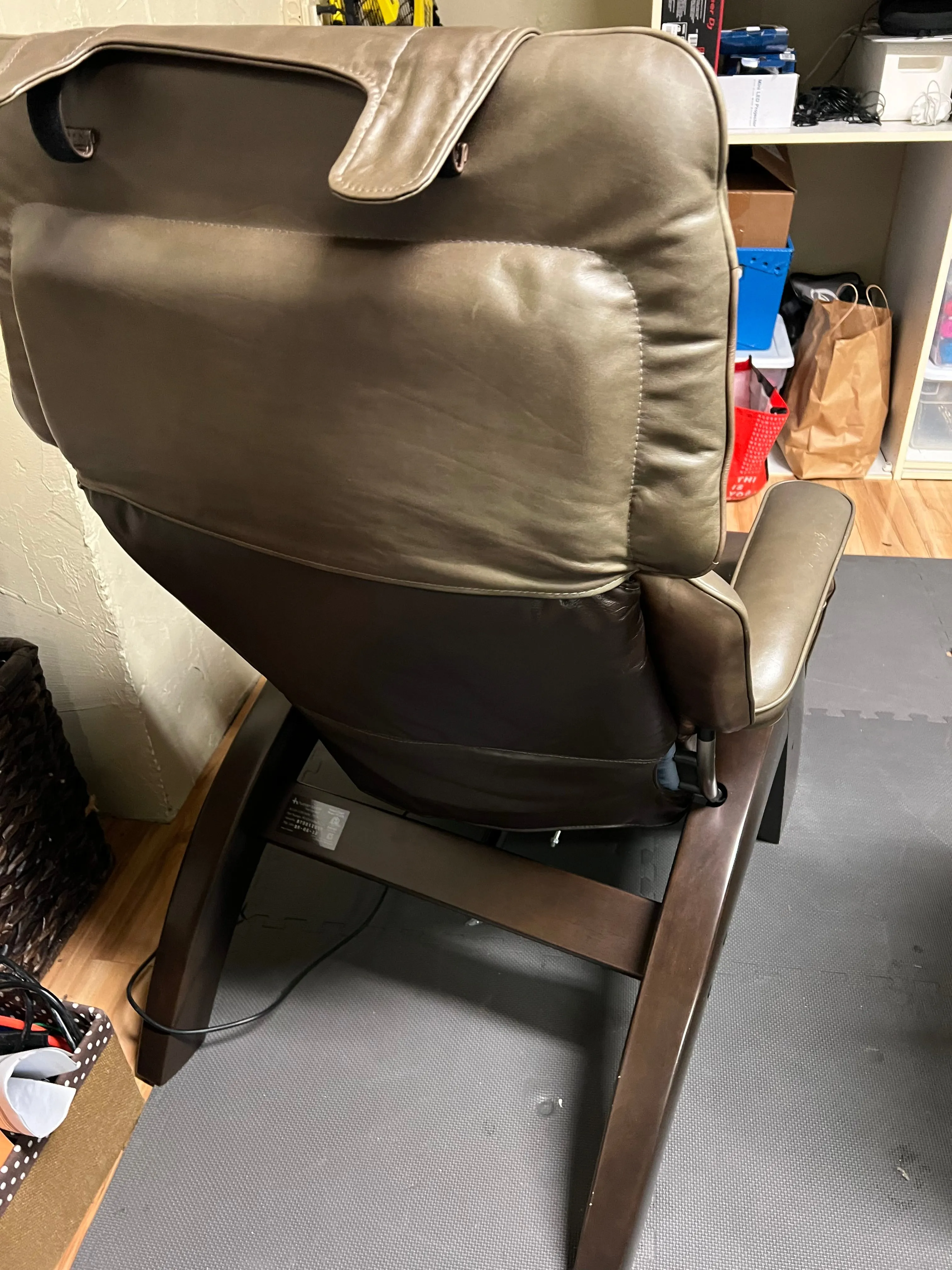 Human Touch Zero Gravity Leather Perfect Chair