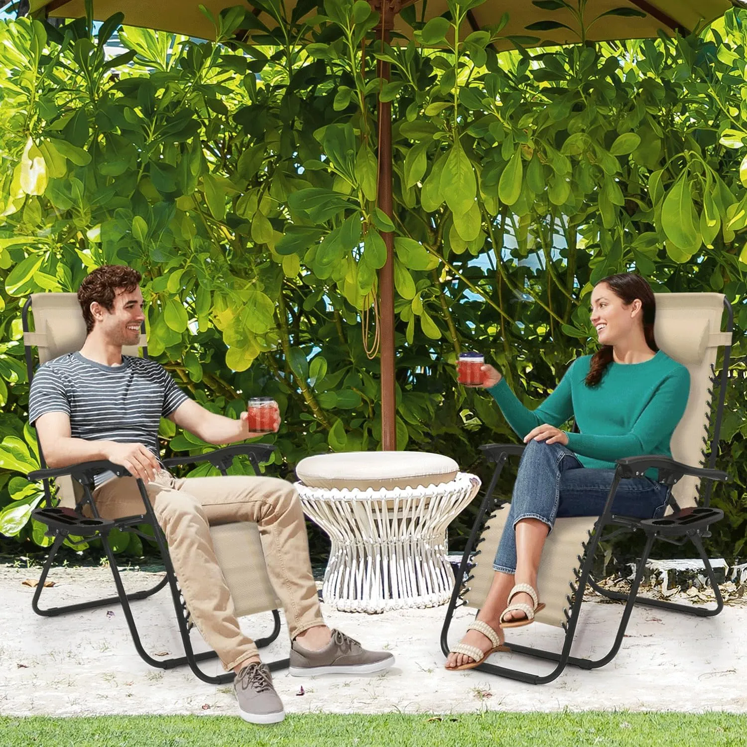 MoNiBloom Zero Gravity Chair Outdoor Folding Patio Lounge Chair for Outside Reclining Lawn Chair Recliner Beach Chair for Adults, Cream