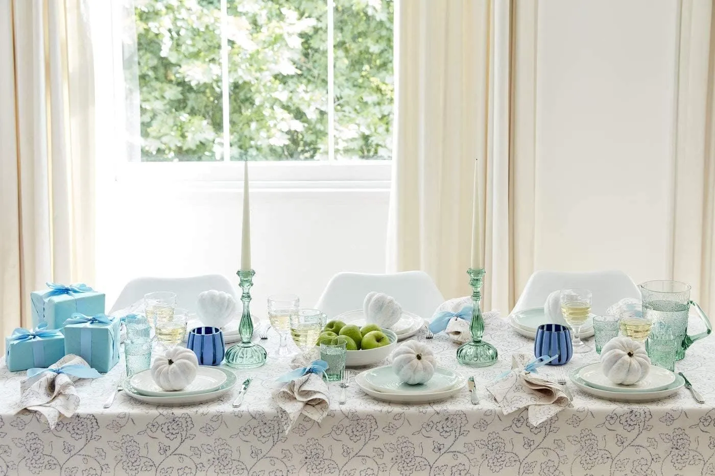 Portmeirion Sophie Conran Celadon 4 Piece Place Setting | Dinner Plate, Salad Plate, Cereal Bowl, and Mug | Made from Porcelain | Microwave and Dishwasher Safe