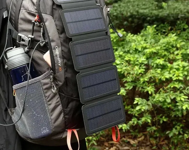 Powerbank and telephone foldable charging system on solar energy