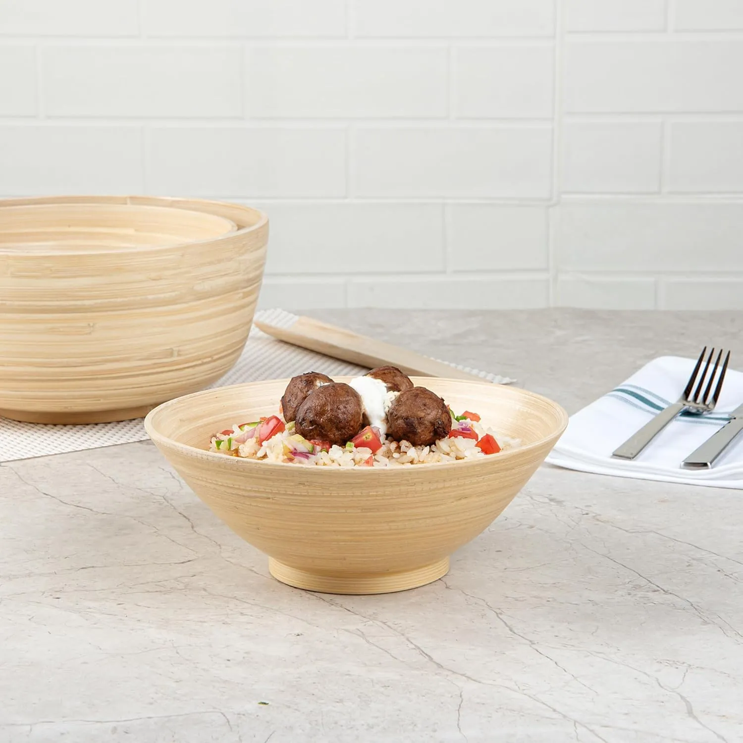 Restaurantware - Bambuddha 29 Ounce Bamboo Salad Bowl, 1 Heavy-Duty Serving Bowl - Sustainable, Reusable Tableware for Salads, Noodles, and Pasta, Natural, RWB0637K