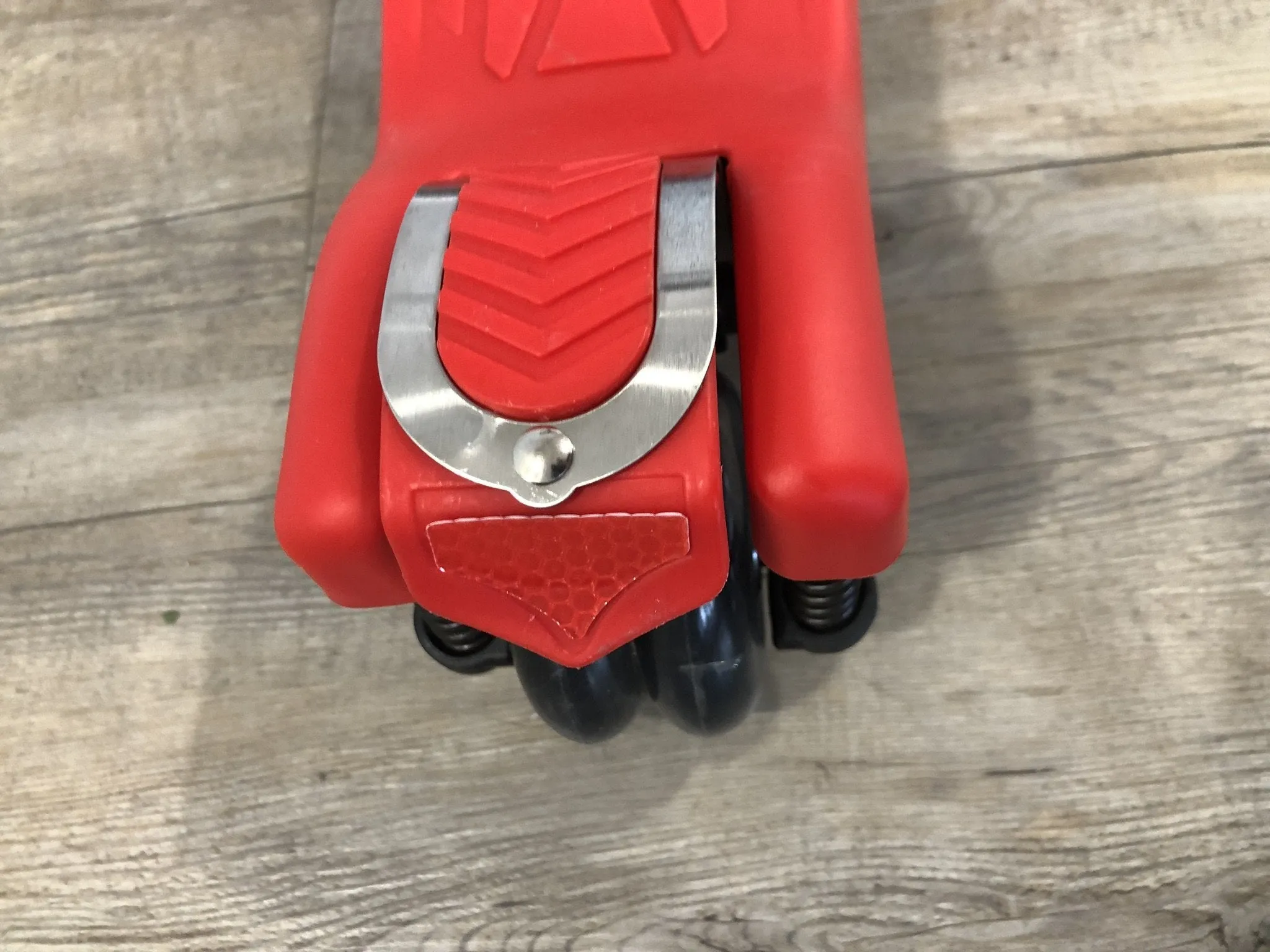 RiiRoo 3 Wheels Ride On Scooter With Suspension