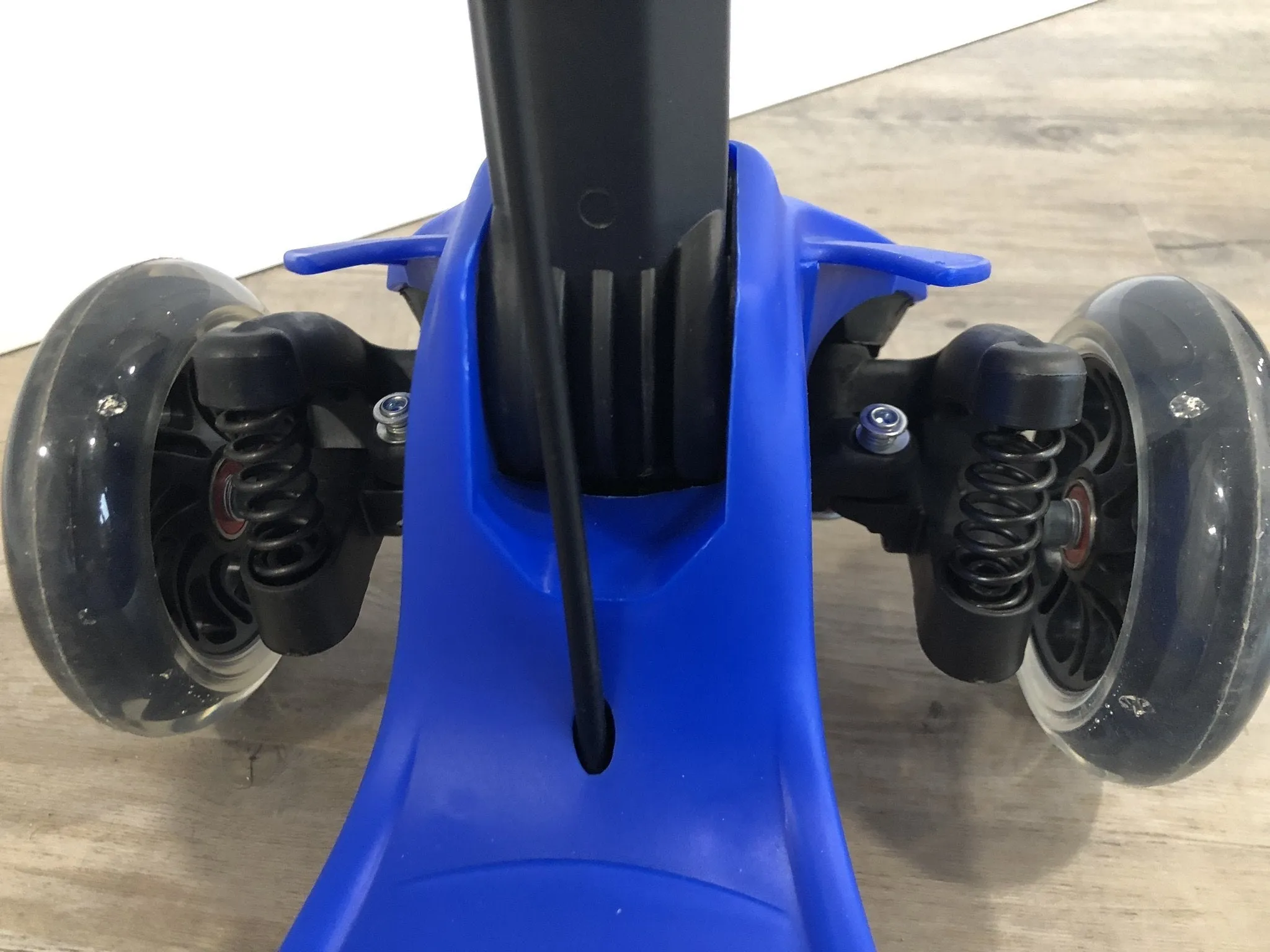 RiiRoo 3 Wheels Ride On Scooter With Suspension