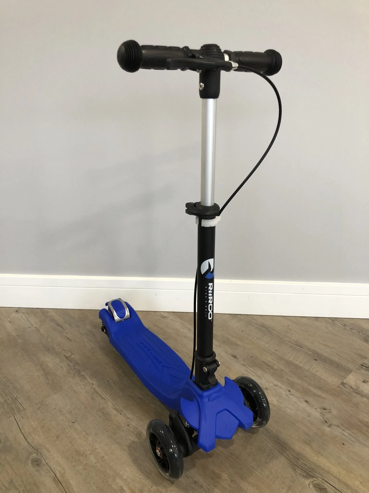 RiiRoo 3 Wheels Ride On Scooter With Suspension