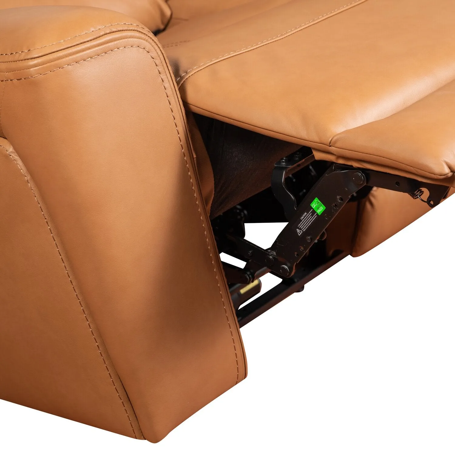 Scott Living Prescott 42.5" Genuine Leather Power Reclining Chair with Power Headrest - Butternut Brown | Fauteuil à inclinaison électrique Prescott de Scott Living de 42,5 po en cuir véritable avec appuie-tête électrique - brun courge musquée