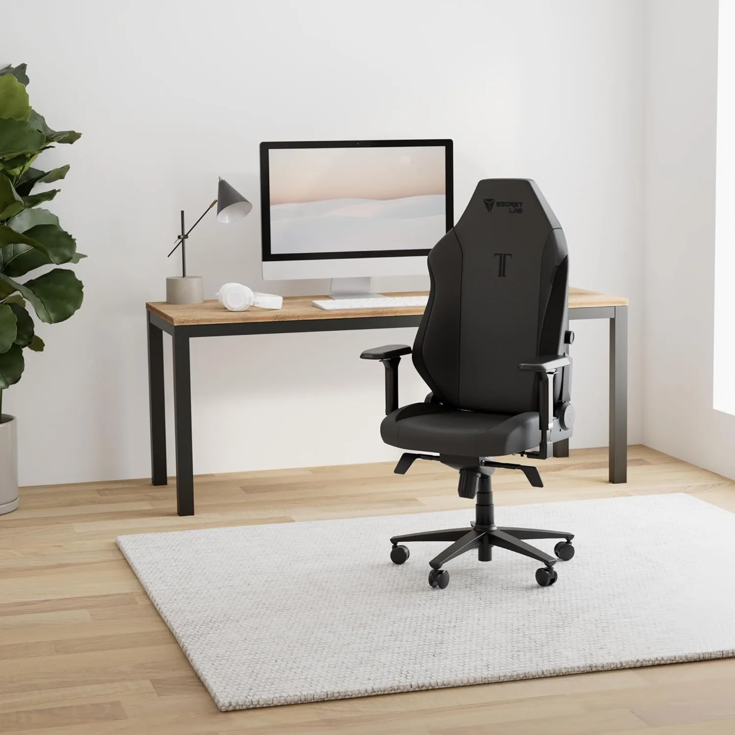Secretlab Titan Evo Black Gaming Chair - Reclining - Ergonomic & Comfortable Computer Chair with 4D Armrests - Magnetic Head Pillow & 4-Way Lumbar Support - Small - Black - Leatherette