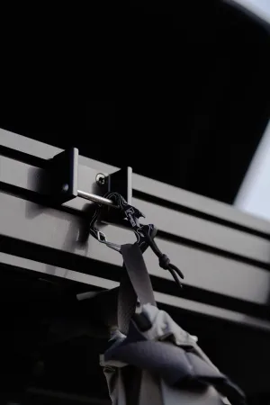Shark Tail Carabiner