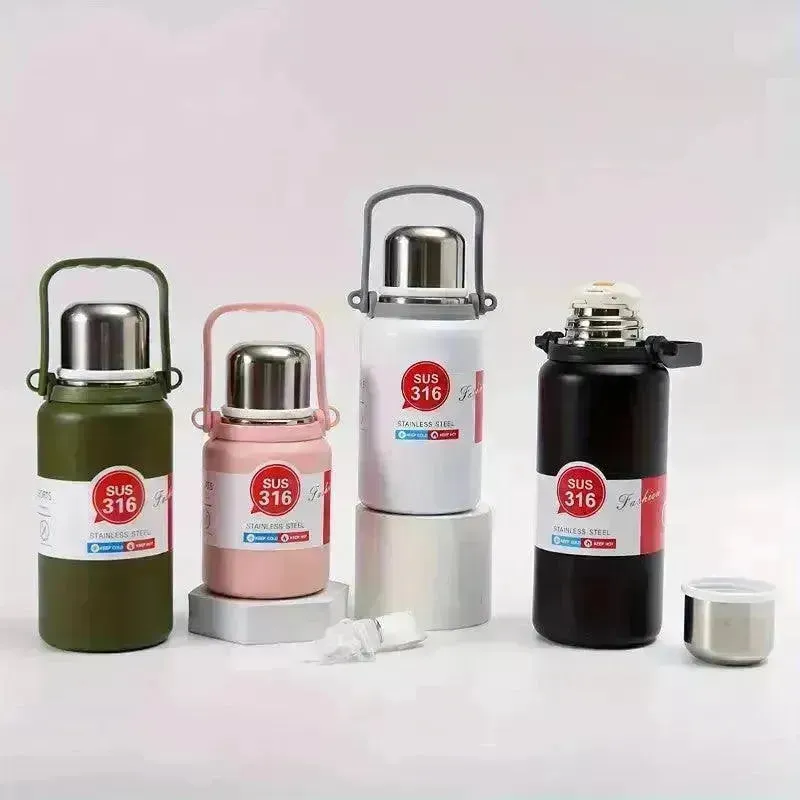 Sleek & Portable Sports Water Bottle (900 ml)