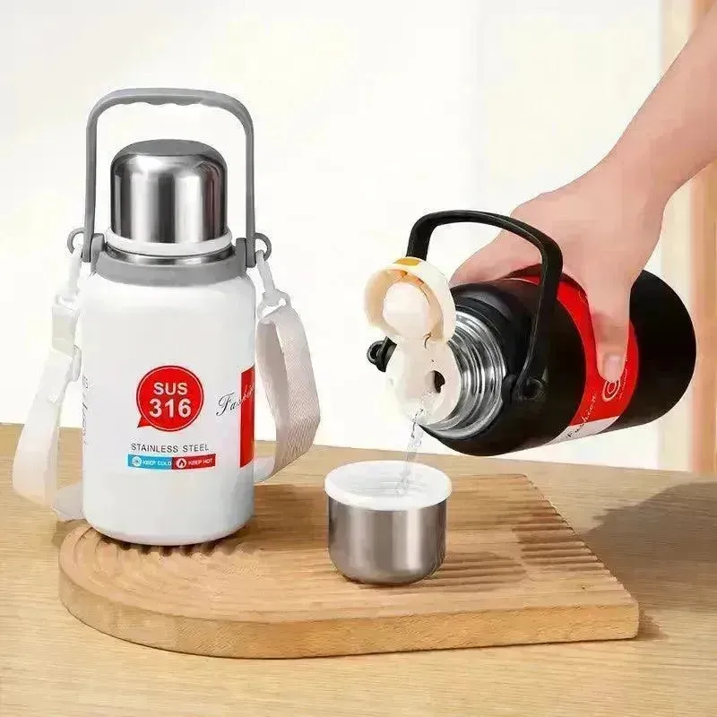 Sleek & Portable Sports Water Bottle (900 ml)