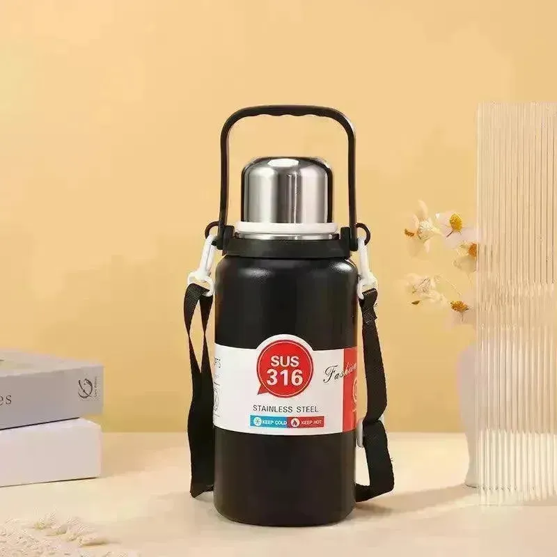 Sleek & Portable Sports Water Bottle (900 ml)