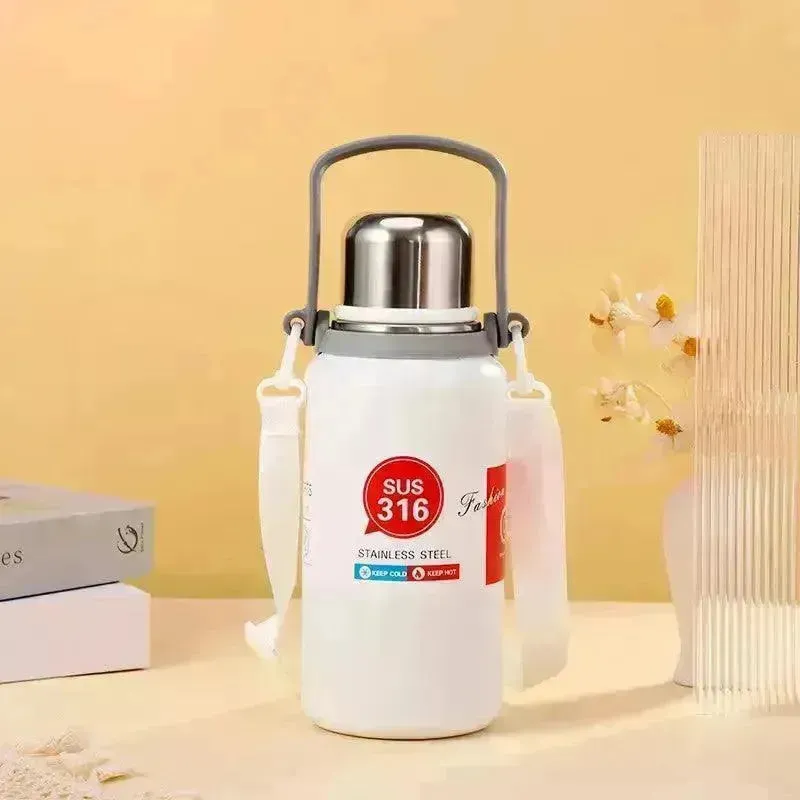Sleek & Portable Sports Water Bottle (900 ml)