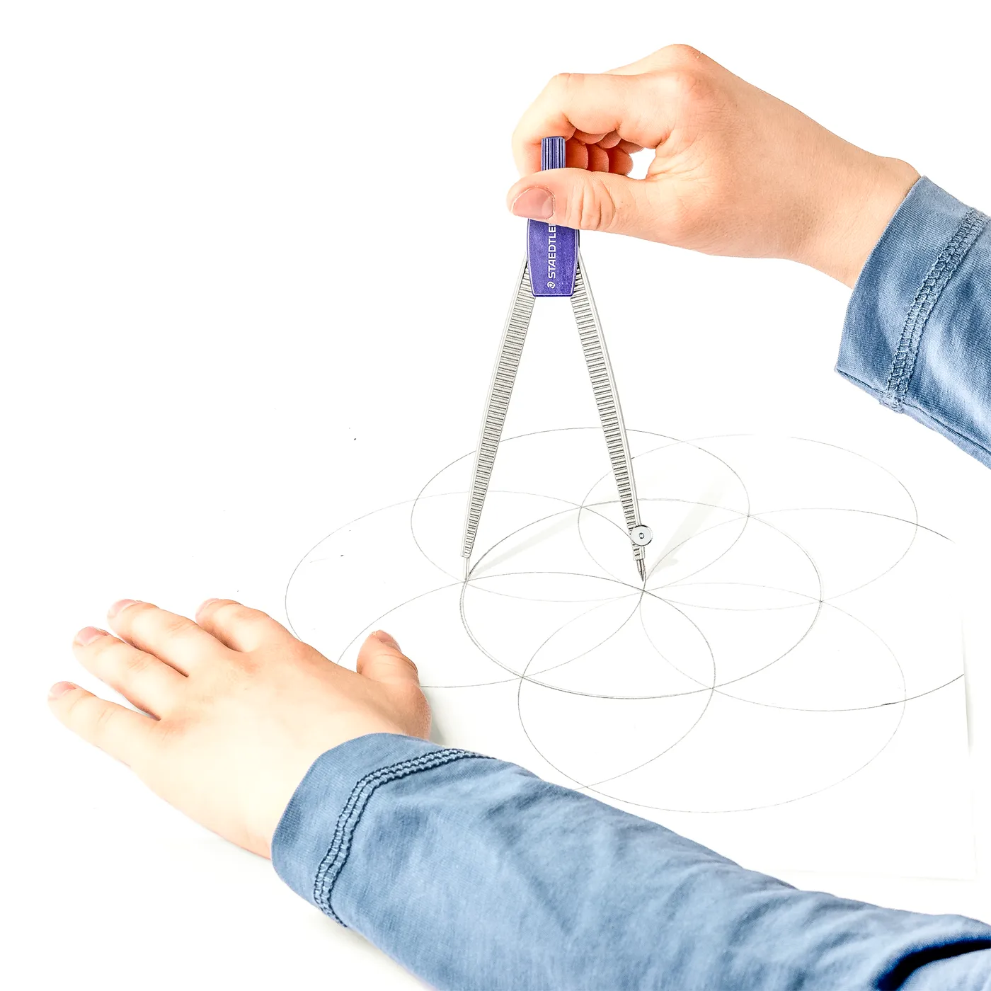 Staedtler School Compass 550 60 with Lead Part, Universal Adaptor & Lead Box
