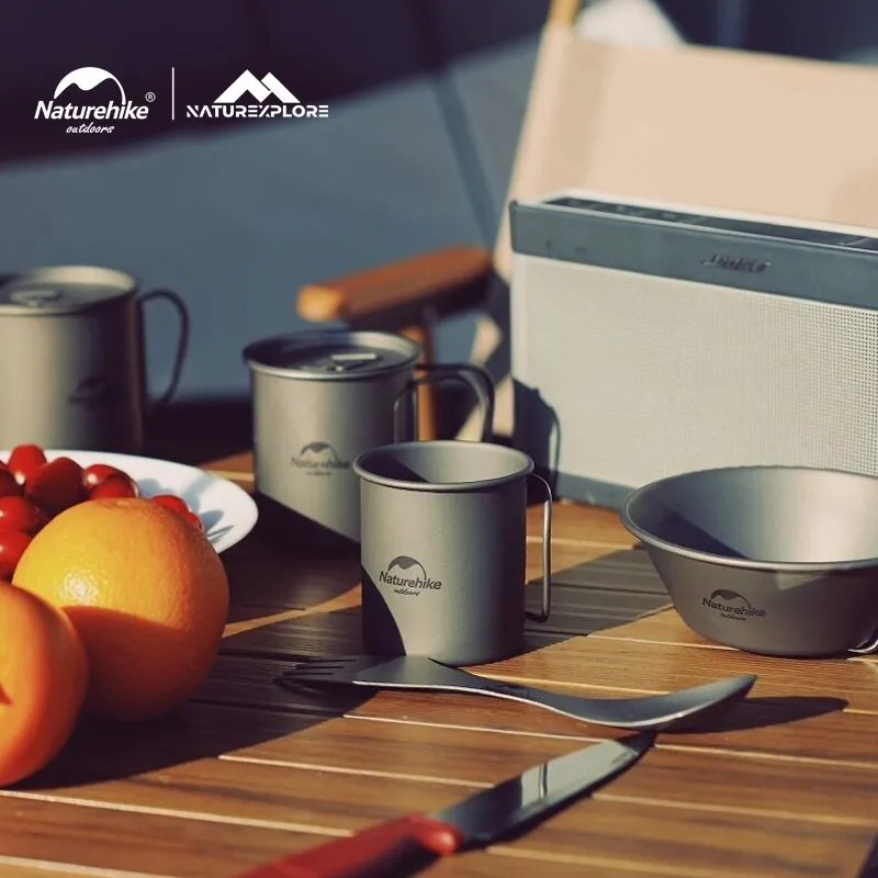 Titanium tableware set