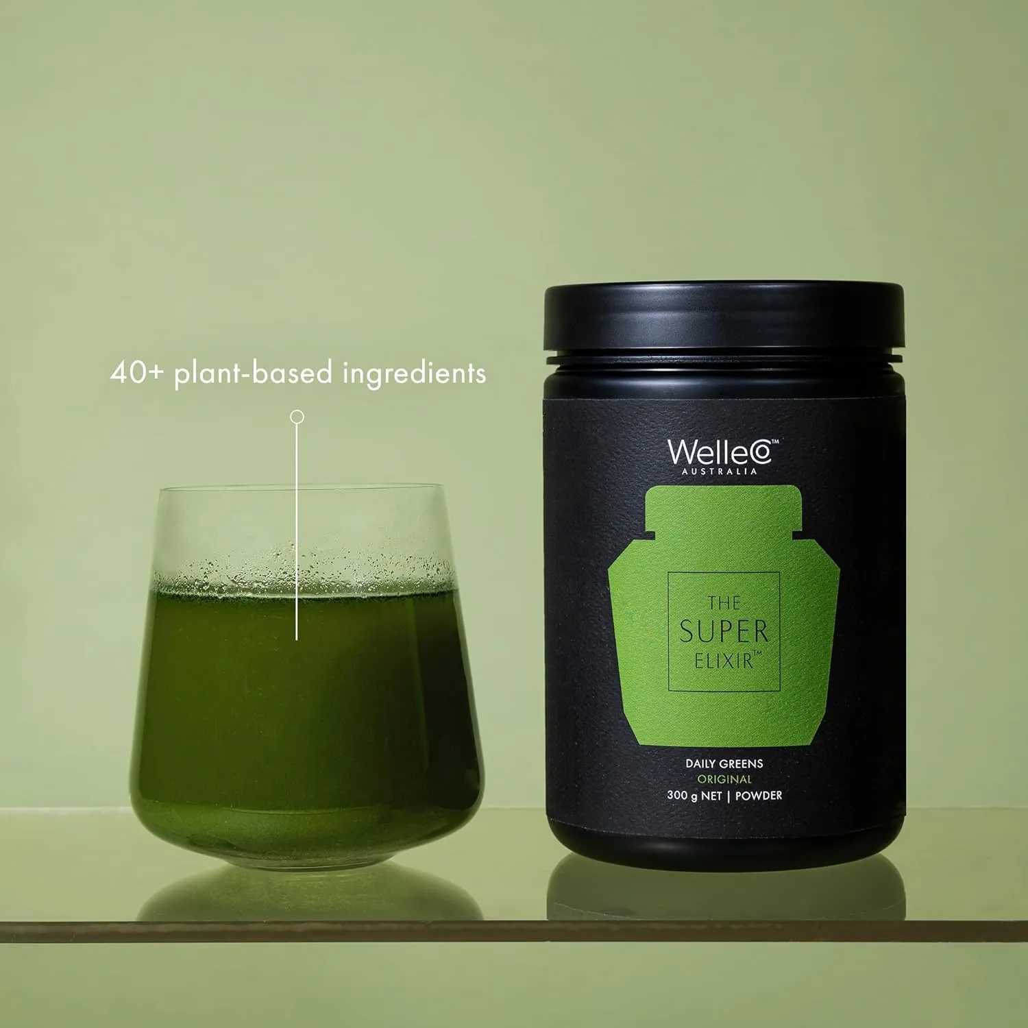 WelleCo The Super Elixir Daily Greens Powder, Probiotic Drink Mix with Whole Foods, Gluten Free, Vegan Gut Health Powder, Energy, Immunity, Healthy Skin, Hair & Nails (300g, Pineapple & Lime Jar)