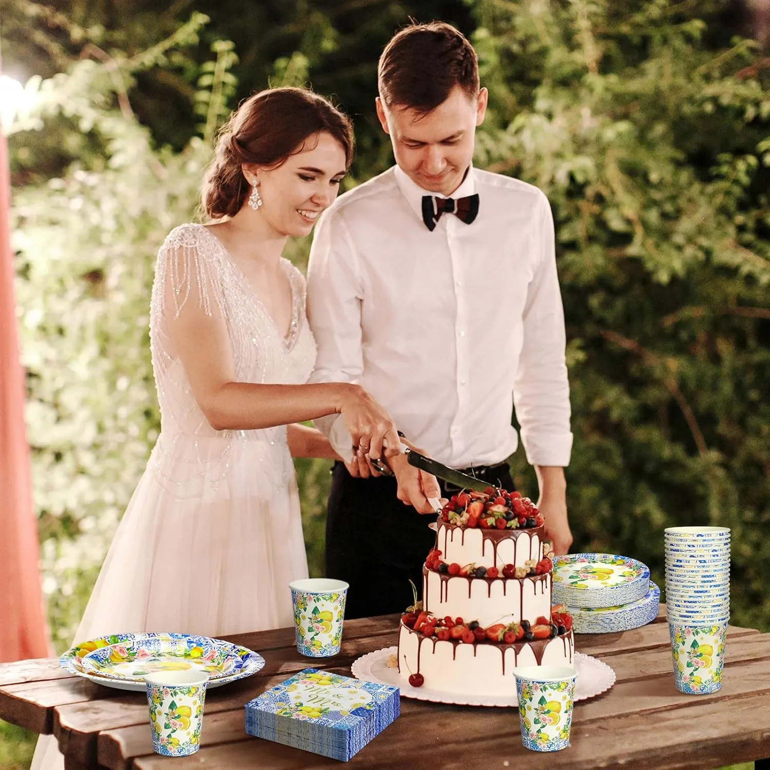 Zhehao 250 Pcs Capri Lemon Bridal Shower Plates Napkins Sets 50 Pcs 9'' Dinner Plates and 7'' Dessert Plate and 9oz Cups 100 Napkins Serves 50 Party Supplies Bridal Shower Engagement Decoration