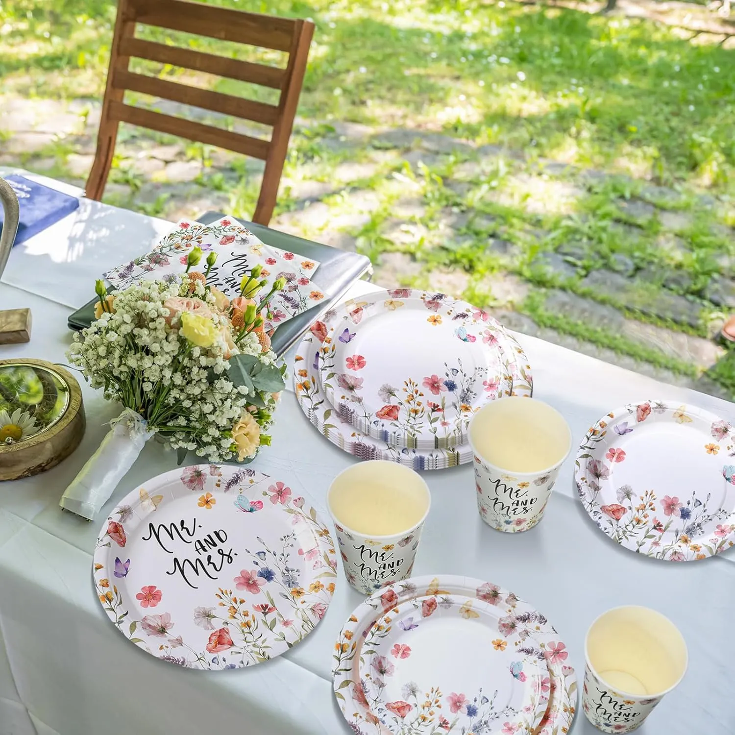 Zhehao 250 Pcs Mr. and Mrs. Bridal Shower Plates Napkins Sets 50 Pcs 9'' Dinner Plates and 7'' Dessert Plate and 9oz Cups 100 Napkins Serves 50 Party Supplies Bridal Shower Engagement Decoration
